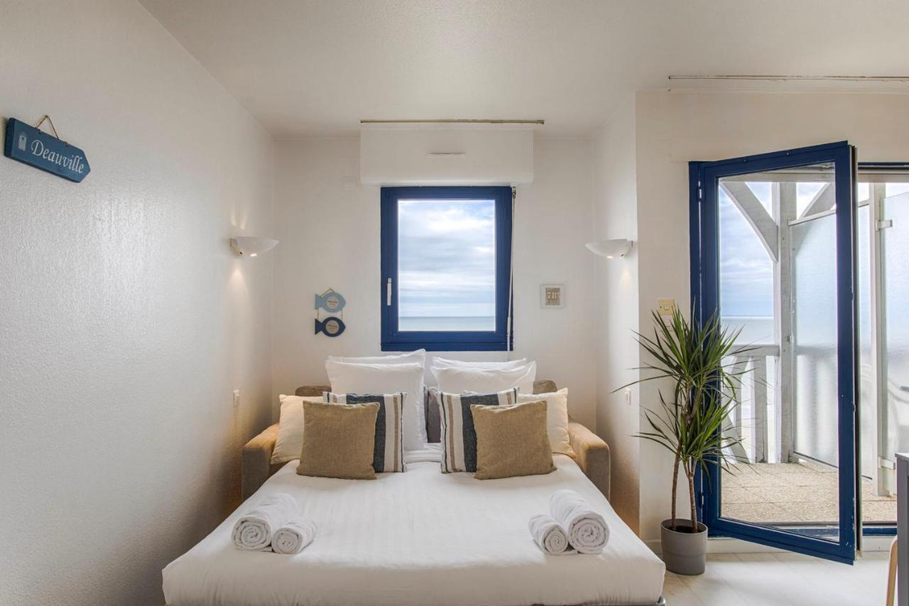 Les Tamaris - Studio With Sea View - Трувиль-сюр-Мер Экстерьер фото